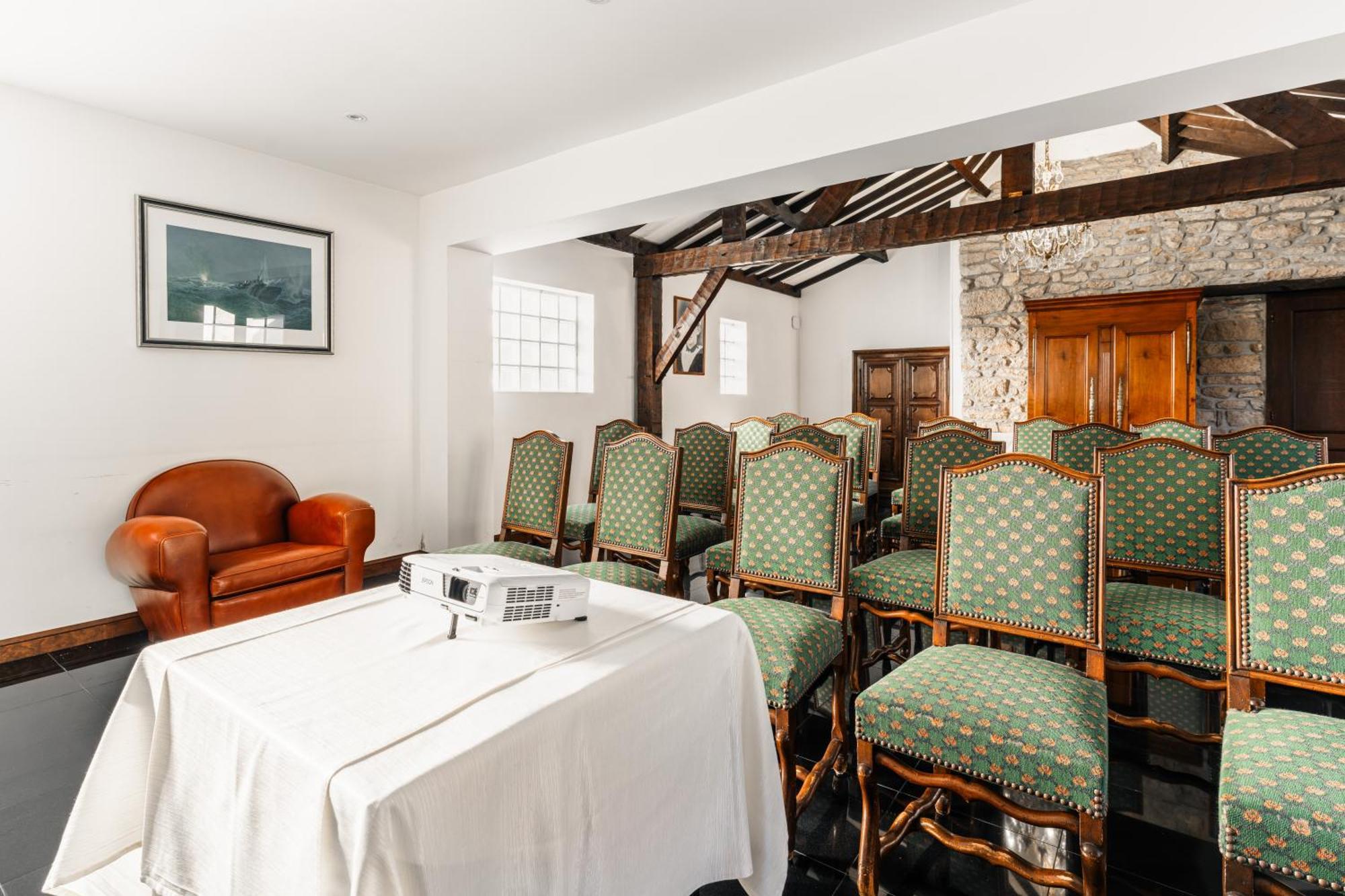 Logis L'Auberge - Maison Glenn Anna Saint Anne-dʼAuray Eksteriør billede